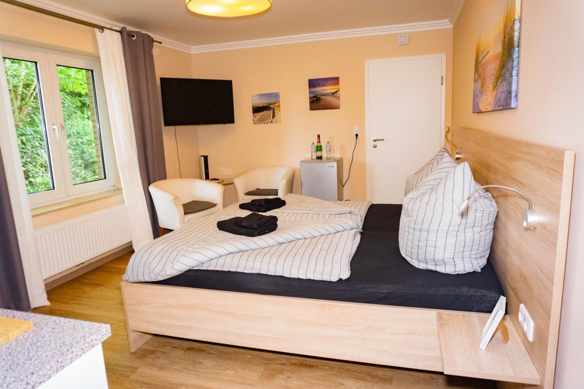 Haus Strandlust- Gemuetliches Studio Direkt Am Duemmer Apartment Lembruch Ngoại thất bức ảnh